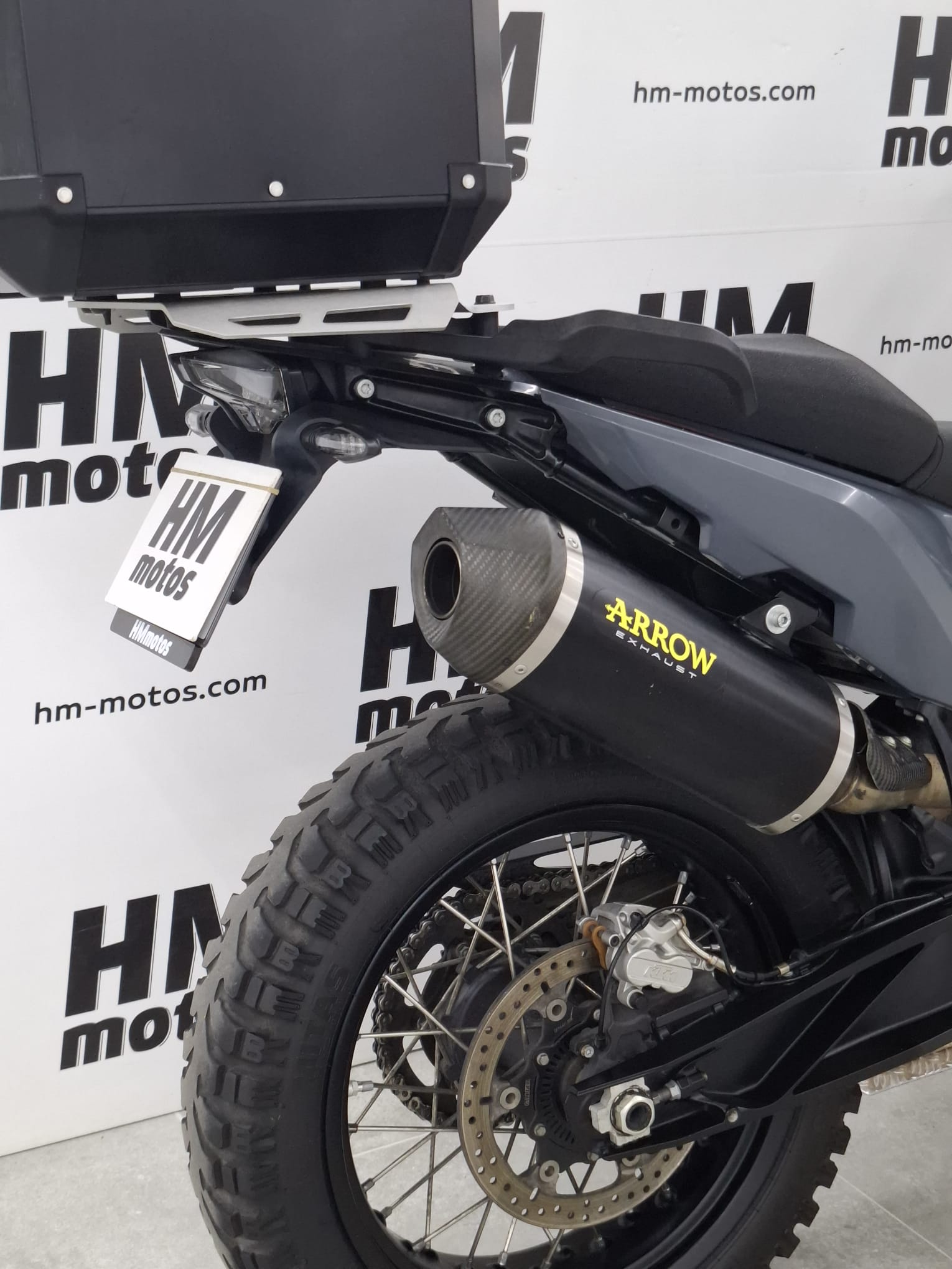 ktm-890-r-10