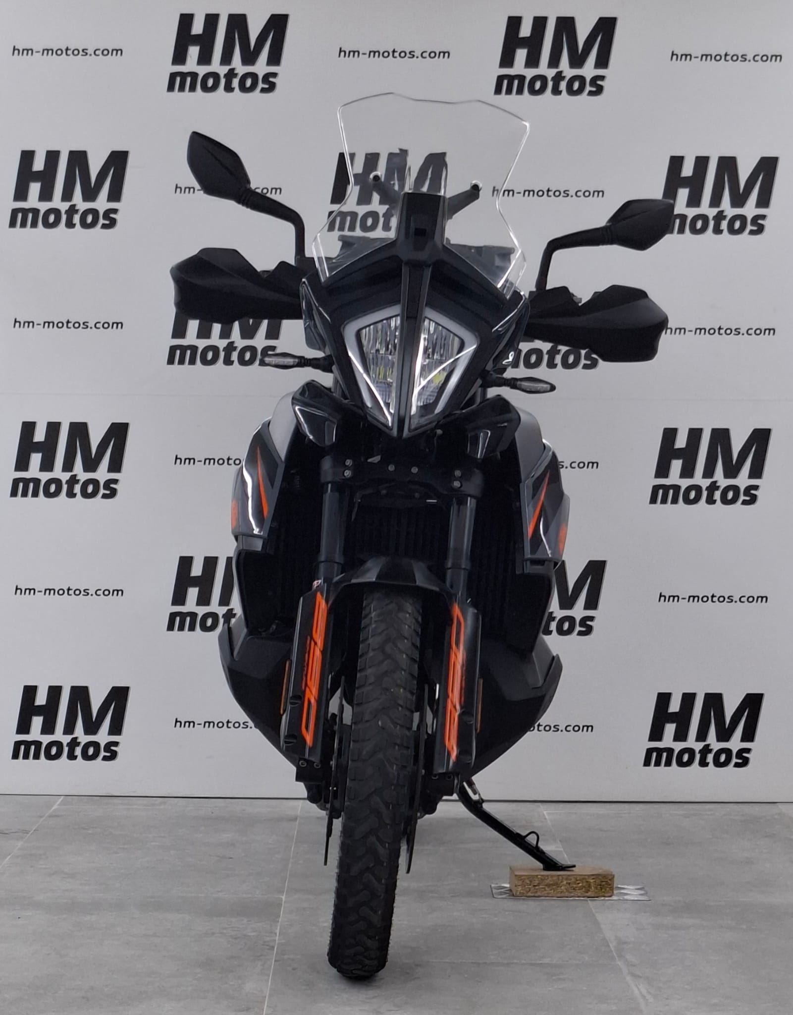 ktm-890-r-3