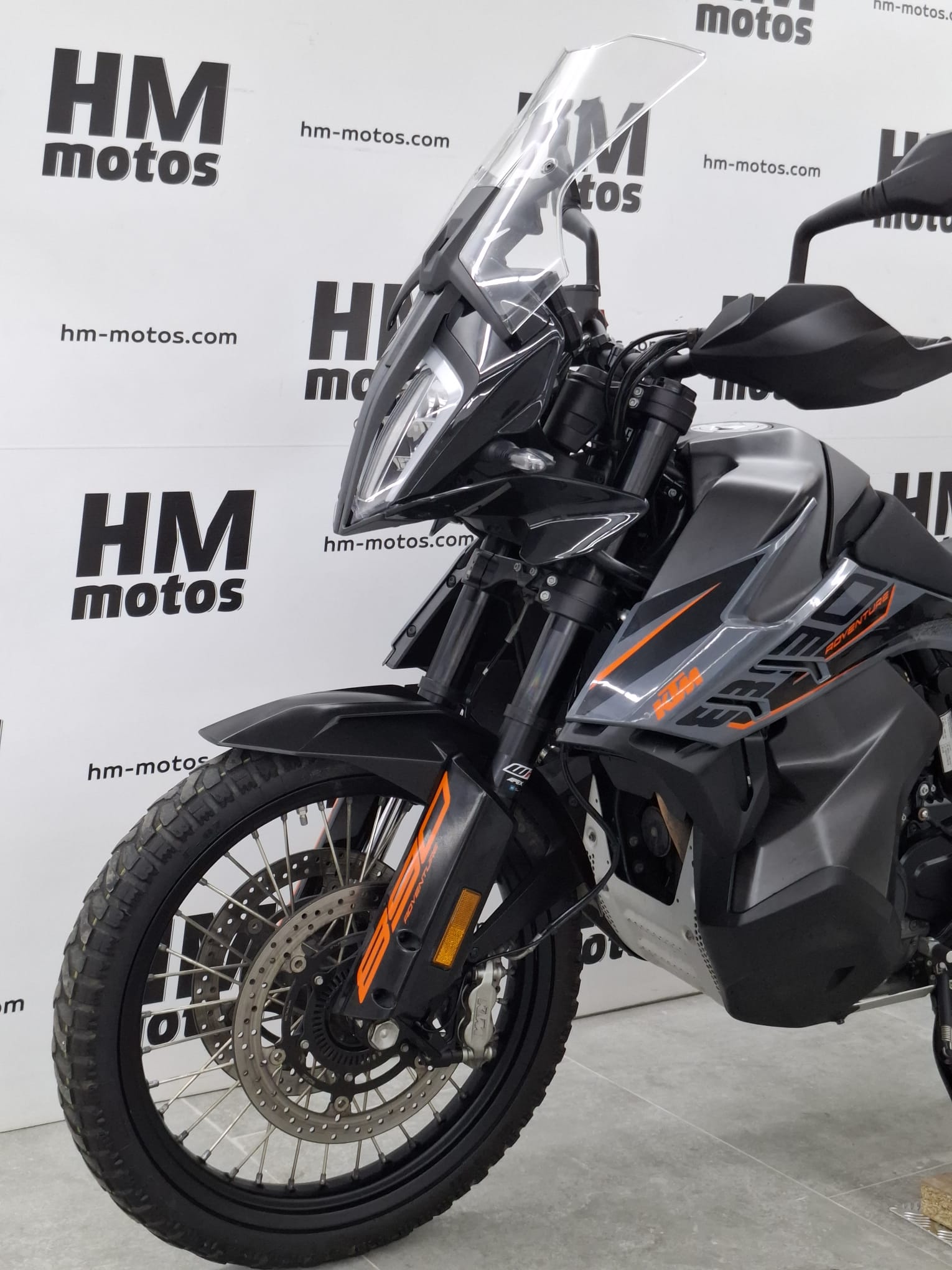 ktm-890-r-9