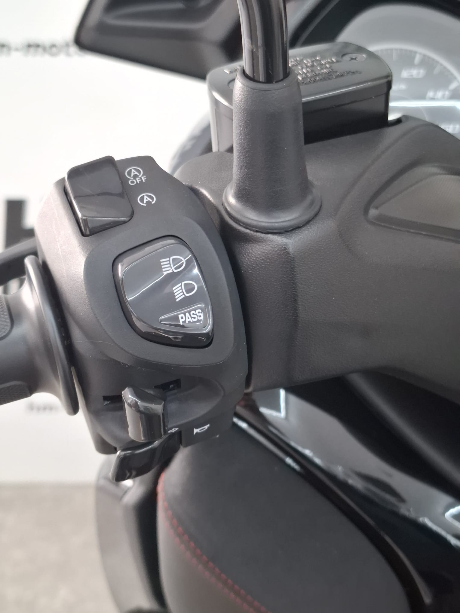 xmax-6