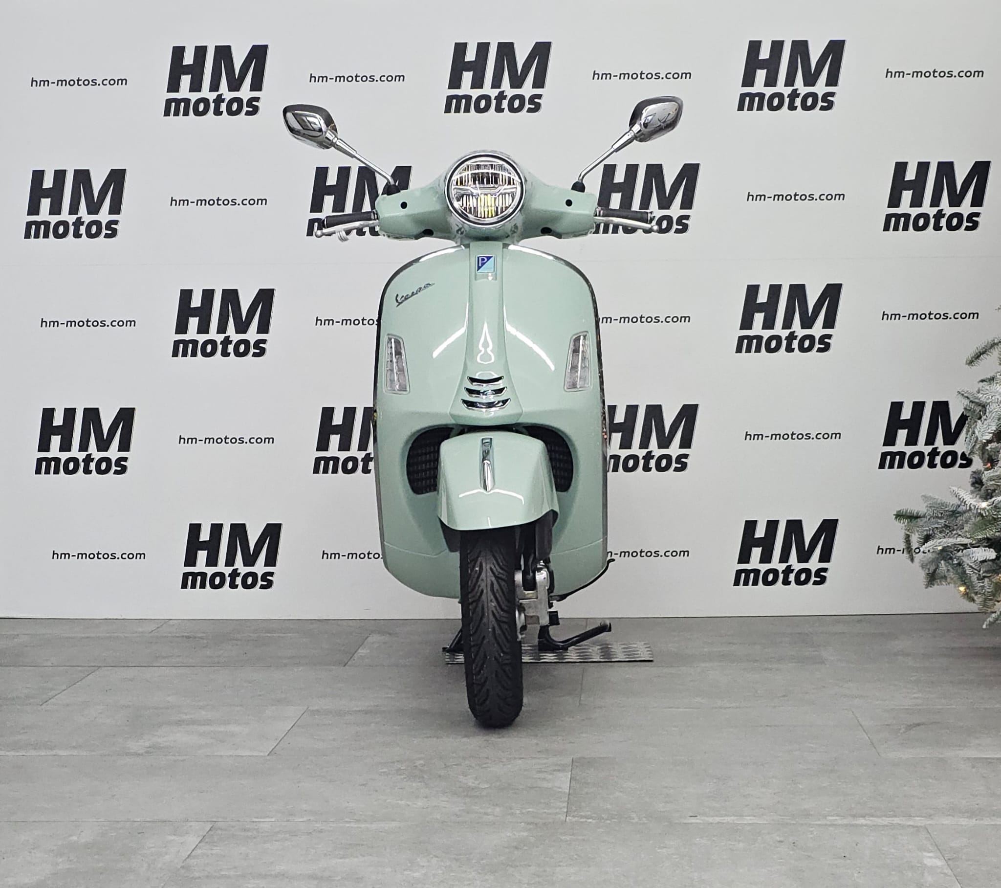 vespa-300-verde-1