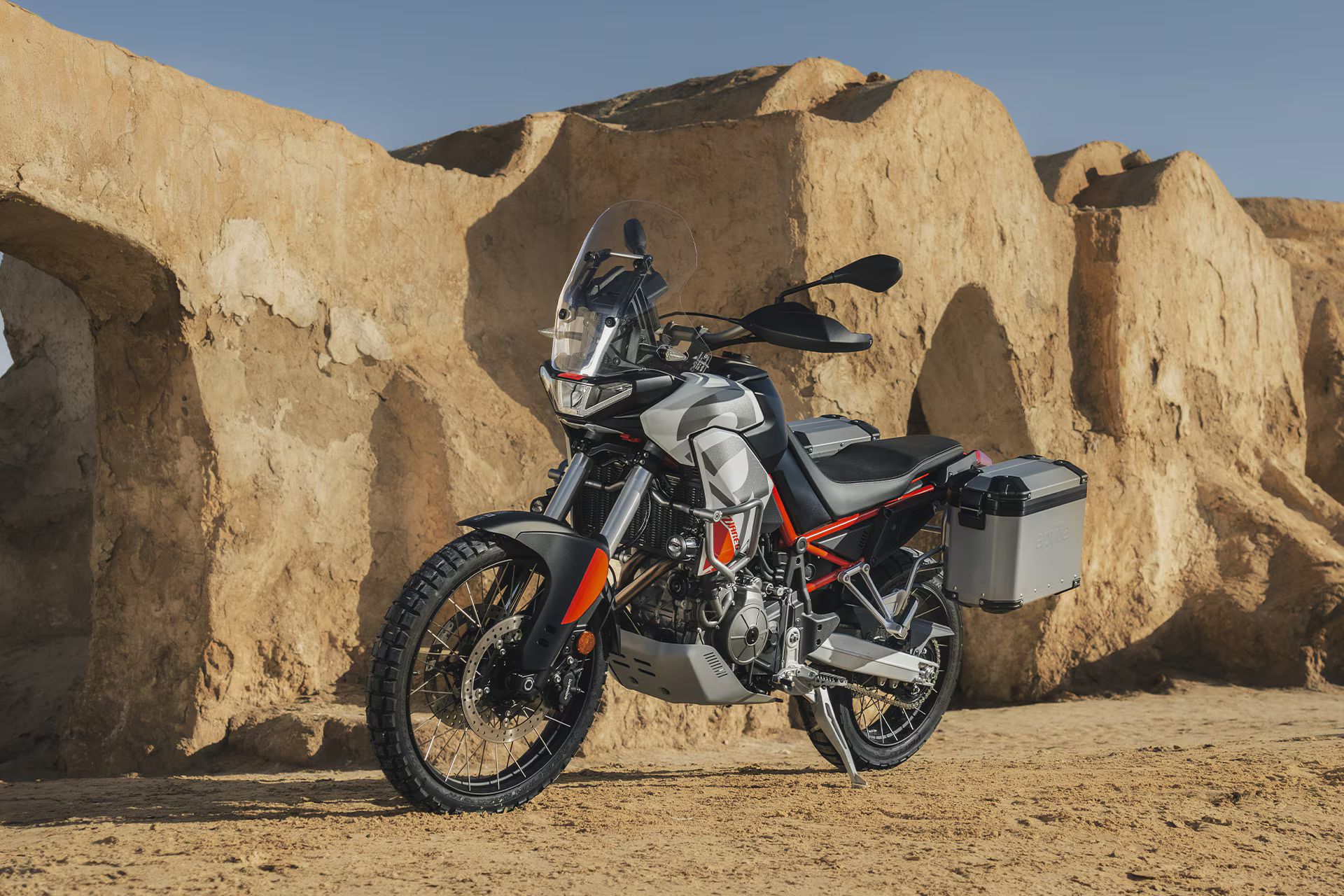 Aprilia Tuareg 660