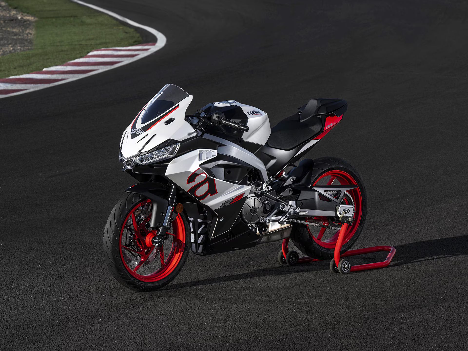Aprilia RS 457