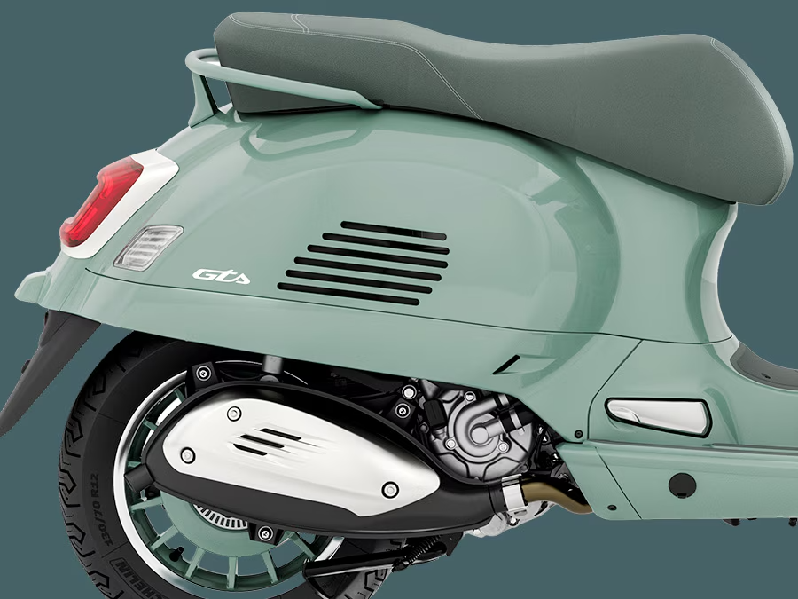 Vespa GTS 310 80TH