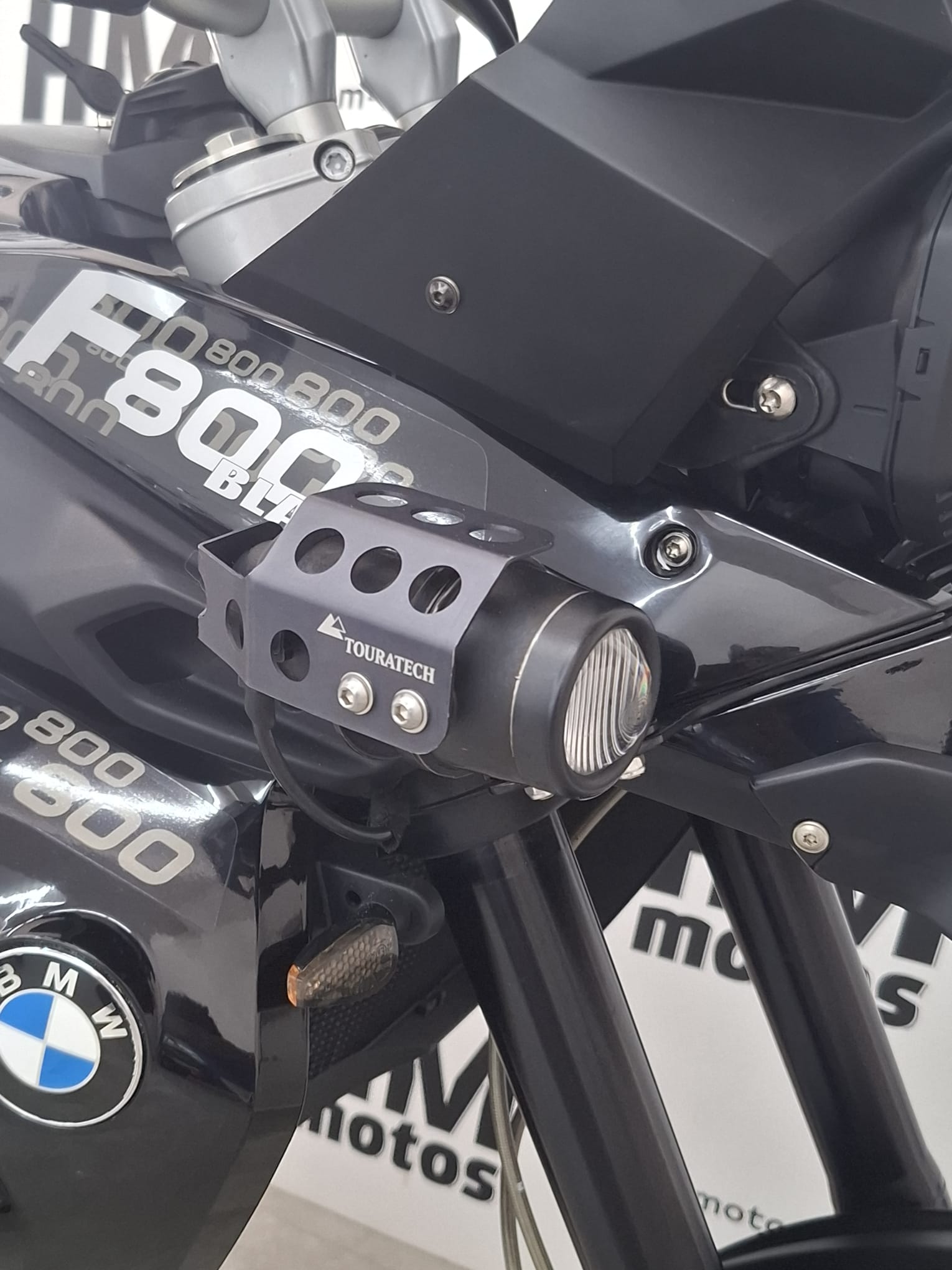 f800-18