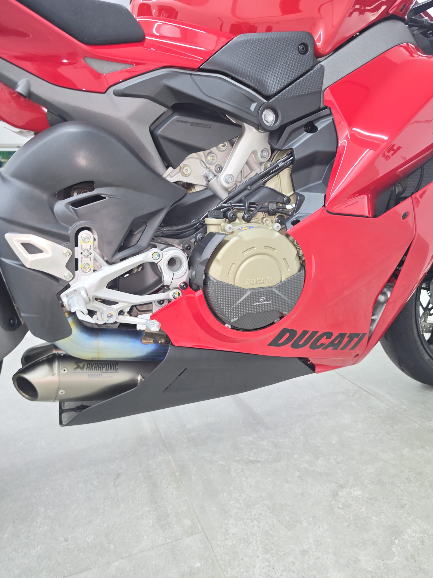 ducati-8-3